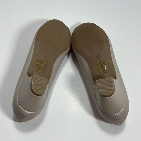 Journee Collection Saar Pump Grey size 8.5 - Picture 4 of 5